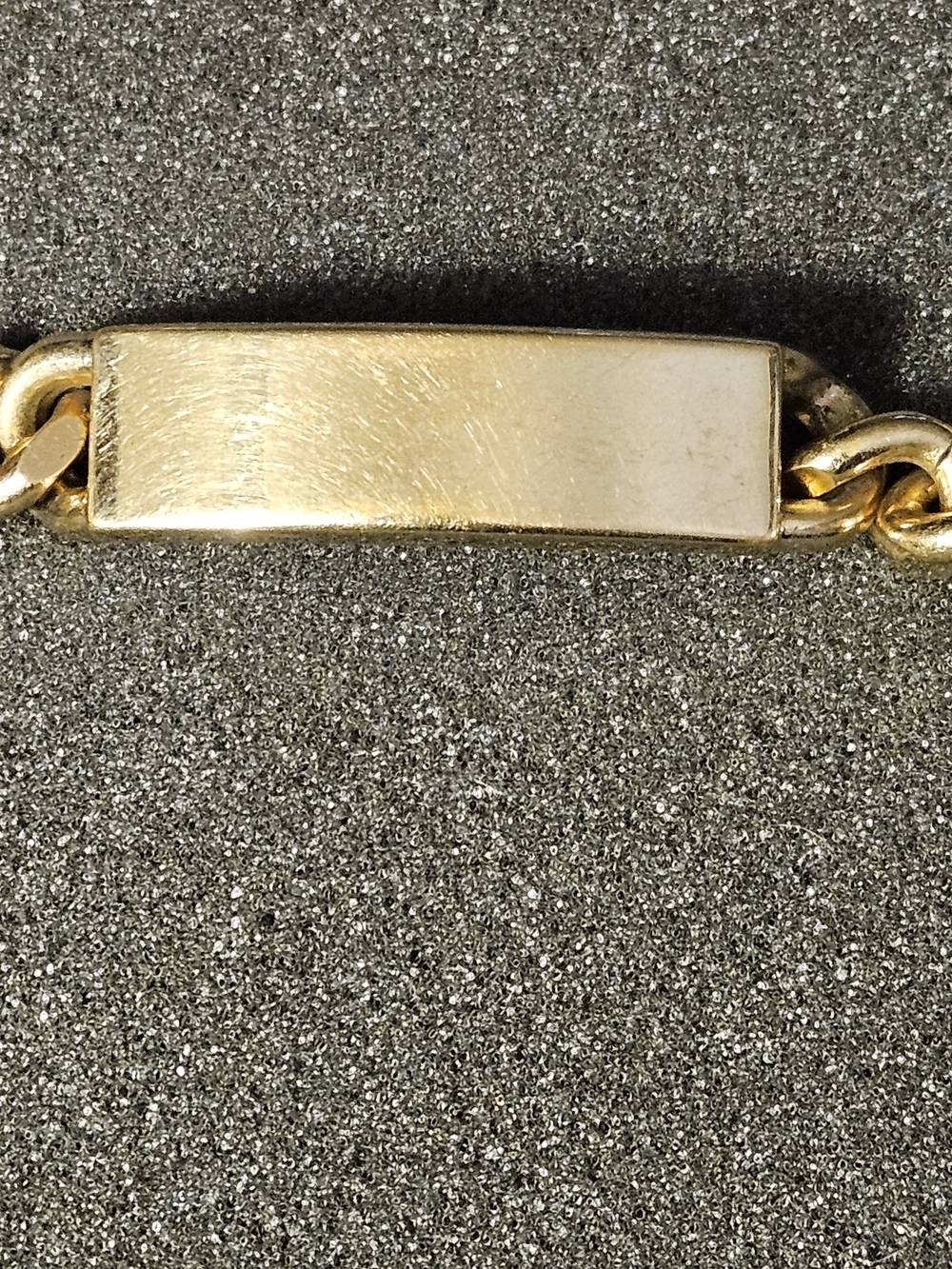 Vintage gold-tone curb-link ID bracelet signed SWANK on the Back identification - Picture 2 of 6